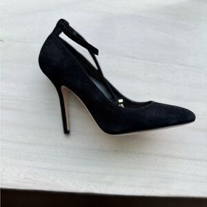 Tamara Mellon Black Suede Heels - Size 6 - Rare find